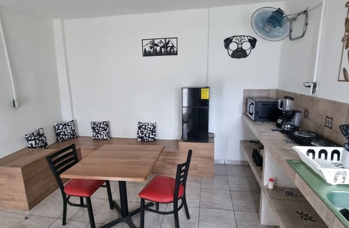 Tuxpan Apartment | Krypto House with Bathtub and Kitchen