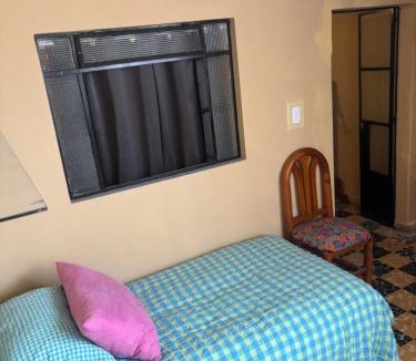 Centro Apartment | La Adornada Girasol