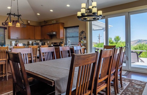 Bradley House | Lake Views + Game Room | Minutes to Lake Nacimiento | Hope's Place