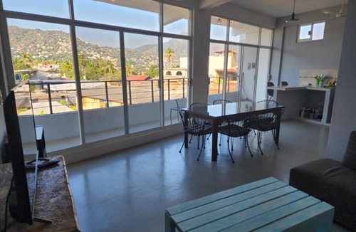 Lazaro Cardenas Apartment | Large and comfy apartment, near DT and Principal Beach!