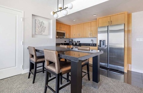 Las Vegas Condo | Las Vegas | Pool & Strip Access | City Comfort Stay
