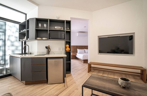 Reforma Apartment | Laurelian Lofts