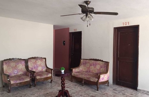 Cordoba Apartment | Loft 102 Cordoba Downtown Parking
