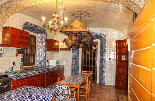 Cuernavaca Hotel | Lovely 1-bedroom hotel in Cuernavaca perfect for your getaway