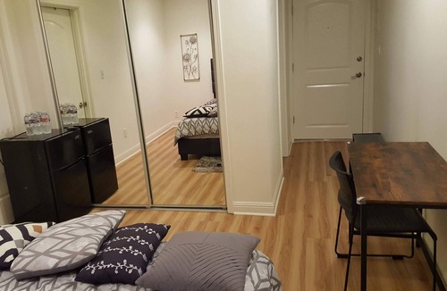 Pico - Robertson Apartment | Lovely Master bedroom Suite & fast WIFI by West LA (private room)