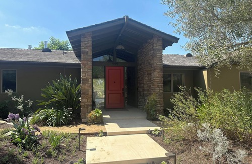 Camarillo House | Luxurious 6+ bedroom 7.5 bath nature retreat in charming Camarillo