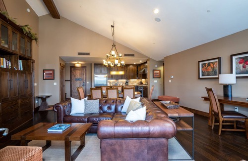 Truckee Condo | Luxury 3BD Village at Northstar Residence w/Ski Valet - Northstar Lodge 402