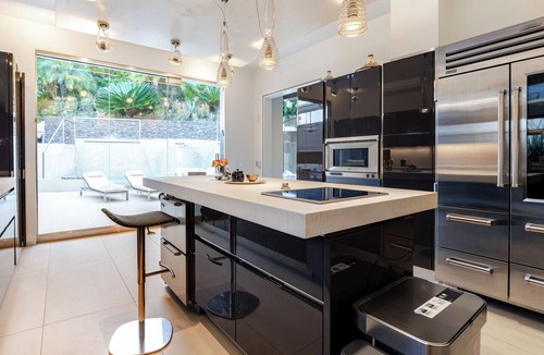 Hollywood Hills West Villa | Luxury 5BR Sunset Plaza Villa, Pool, Spa, Sauna & Tennis