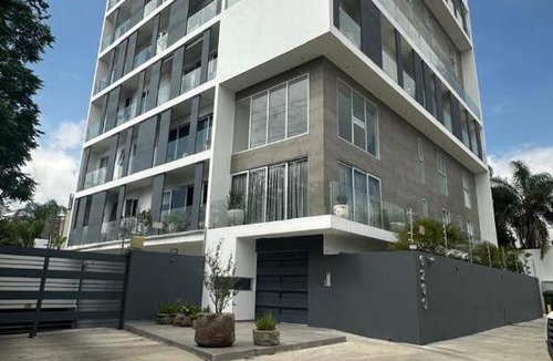 Zapopan Apartment | Luxury and Cozy Apartment near Expo GDL with Pool and Gym
