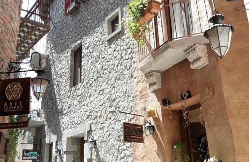 Santeagueda Apartment | Luxury Apartment in Val’Quirico