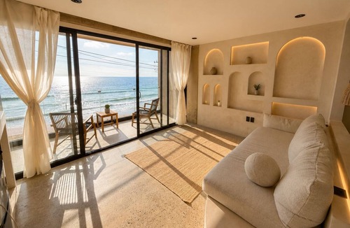 Playas de Tijuana Apartment | Luxury Beachfront with King Bed & AC