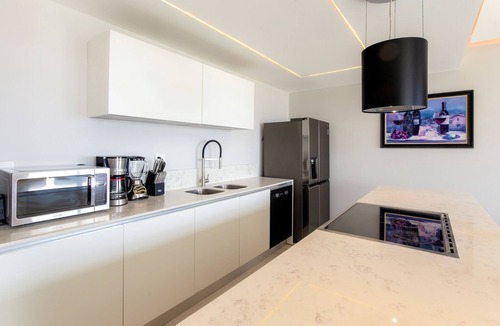 Puente del Mar Apartment | Luxury condo in Acapulco Diamante