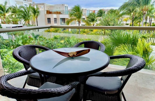 Playa Mujeres Condo | Luxury Family Retreat in La Amada - Steps to Beach & Pools