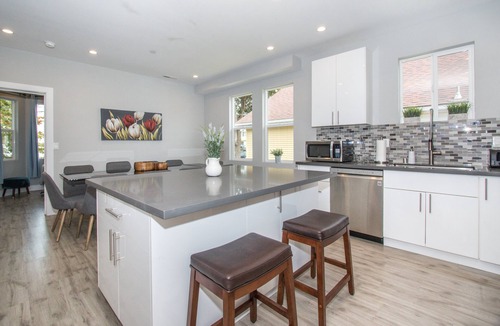 Daly City House | Luxury living minutes from the heart of SF! One block away from Bart station.