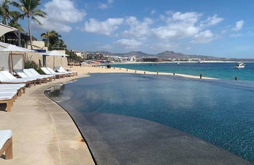 El Medano Ejidal Villa | Luxury Medano Beach Cabo Resort 3 bedroom steps to marina