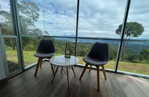 Valle de Bravo House | ¡Magnífico rancho con espectacular vista al lago!
