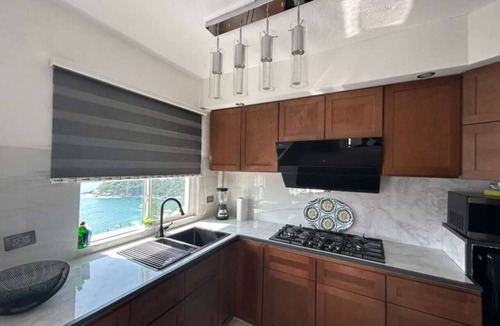 Las Hadas Apartment | Manzanillo Ocean View Apartment - perfect for couples - pet friendly