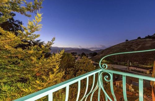 Rockaway Beach Villa | @ Marbella Lane Tuscan Villa with Hot Tub