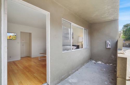Mar Vista Apartment | Mclaughlin 4 - Studio for simple living