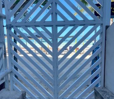Isla Holbox House | Mittoz House with beach access in Holbox downtown