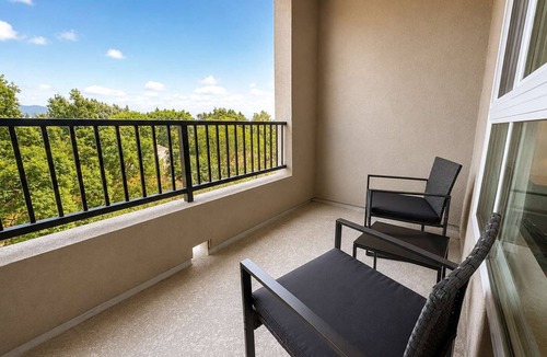 Lyon Street Apartment | Modern Apartment w/Pool, Gym & Near Disneyland