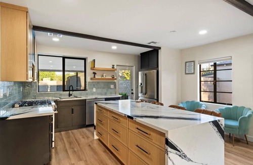 Fairview Historic District House | Modern Oasis 2Bd/2Ba with Heated Pool near Downtown PHX