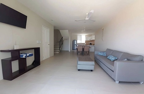 Bajos de Chila House | Modern Oasis Full House w/Pool