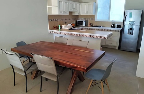 Bajos de Chila House | Modern Oasis Full House w/Pool