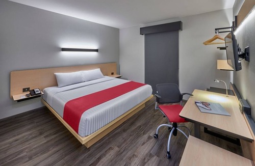 North Hotel Zone Hotel | Modern Puerto Vallarta Stay | 1 Unit | Near Zona Hotelera North