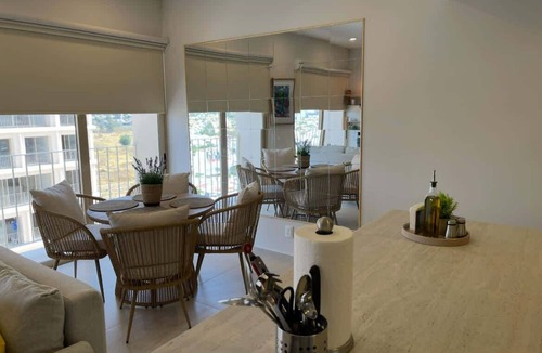 Zapopan Apartment | Modern retreat: warm design, great view, and comfortable