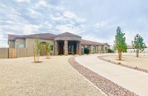 San Tan Valley House | Modern, Spacious Estate Home W/Pool - Near Encanterra Country Club