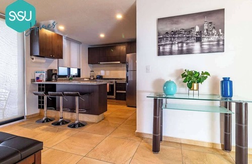 El Marques House | Monet Home for 8PAX.