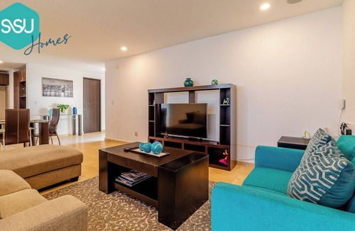 El Marques House | Monet Home for 8PAX