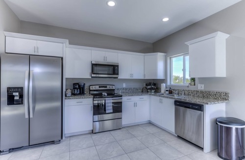 Corona de Tucson House | NEW 3 BR home in immaculate condition, mountain views just outside of Tucson