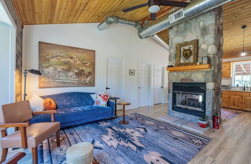 Rimrock House | NEW 3BR Cabin Near Sedona + walk to creek