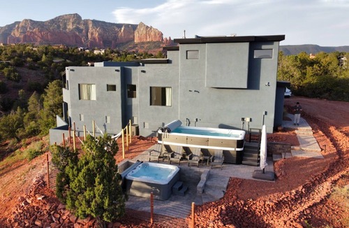 Sedona House | NEW Sedona Uptown Dream 4BR Wow! Views! Pool & Spa