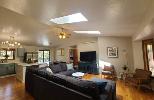 Kachina Village House | New! Starlight Pines! Grill/AC/Dog Friendly!