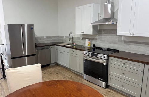 Pacific Grove Apartment | New studio apartment in Pacific Grove walk to Trader joes, restaurants Starbucks