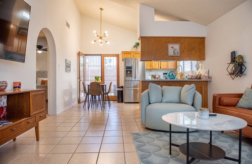 Yuma House | Newly furnished Townhouse! 2-mins from MCAS (family friendly)