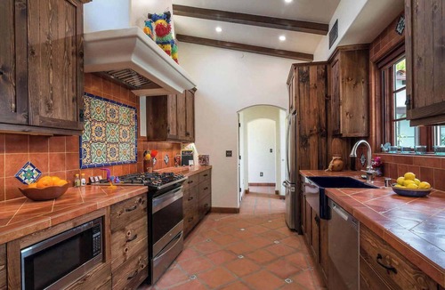 West Mesa House | Ocean View Steps To Beach Sleeps 6