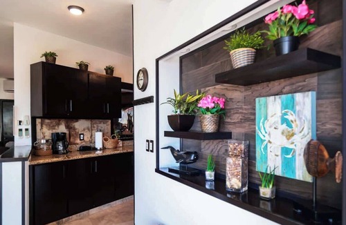 Esterito House | Oceanview 4BR Retreat steps from Malecon in La Paz