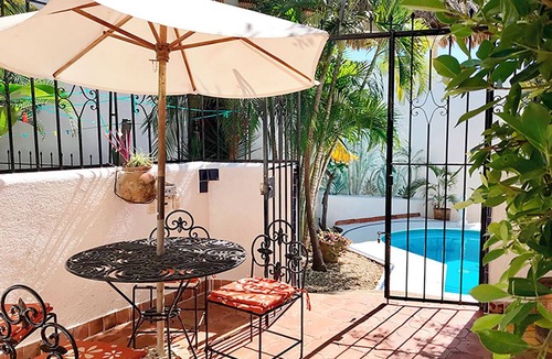Hidalgo House | Perfect 3 bedroom 2 bathroom house with swimming pool in Puerto Escondido