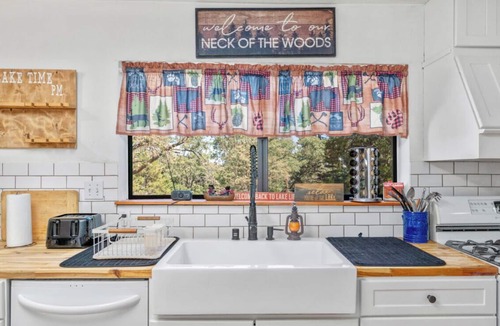 Twin Peaks House | Perfect 4-bedroom house in serene Lake Arrowhead getaway. 10 guests Max