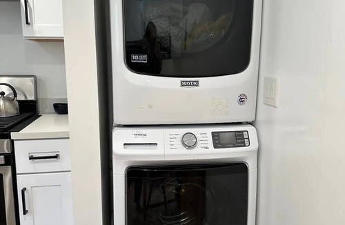 Temescal Apartment | Pet-Friendly North Oakland Sanctuary
