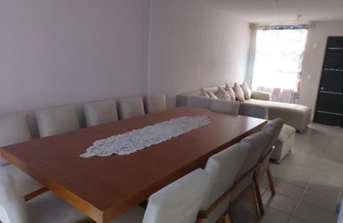 Playon la Gloria House | Platinum House