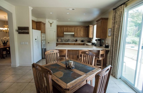 Paso Robles House | Pool + Spa + BBQ Yard | Near Salinas River Trail | Navajo Trail