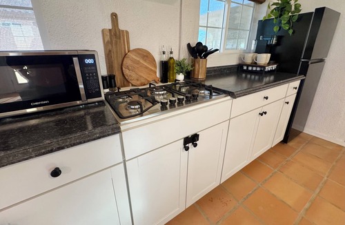 Yuma Cottage | Poolhouse Retreat/Outdoor Oasis & Pets Welcome