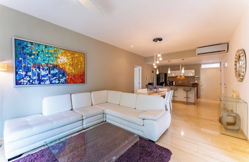 Centro Apartment | Prime Location Roof top Pool-Solarium and Jacuzzi
