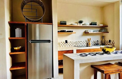 Downtown House | Private 3 floors building 8 bedrooms 10 bathrooms for 30 people, Best Location