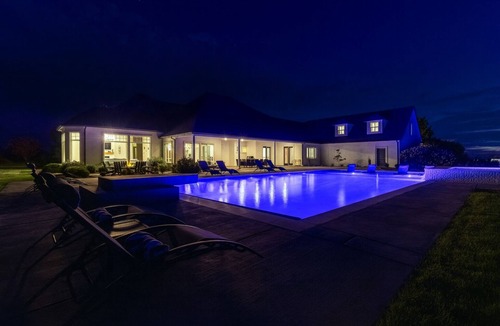 Walla Walla House | Private 6BR Resort Estate with Pool and Cinema